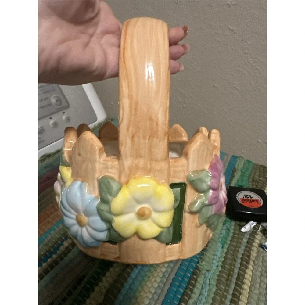 Teleflora Ceramic Picket‎ Fence Basket with Flowers Spring Easter Decor Pastels
